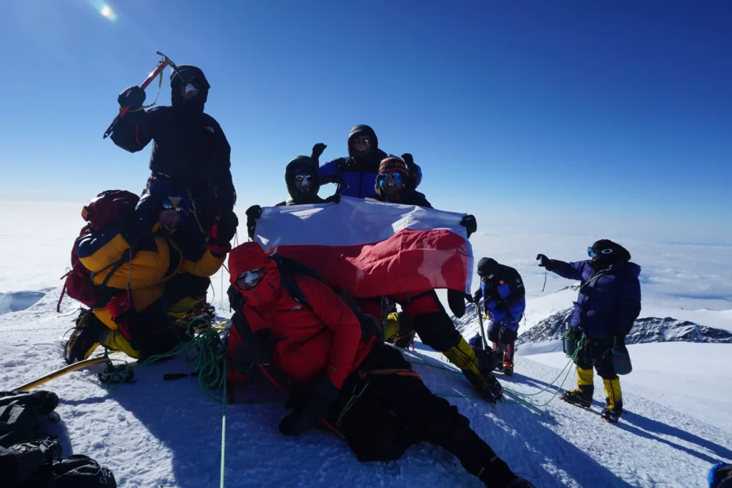 Flaga Polski na szczycie Denali – zwieńczenie ataku szczytowego