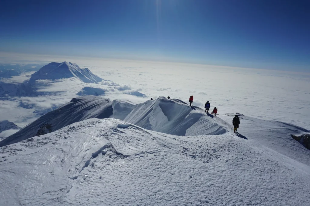 Szczyt Denali widoczny z ostatniego odcinka trasy ataku szczytowego