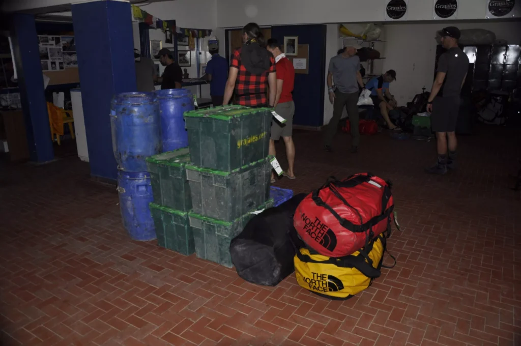 Ważenie ekwipunku Acongagua