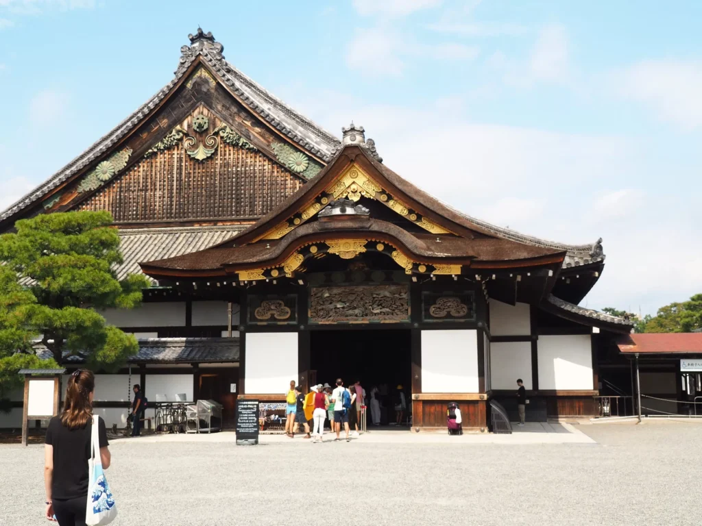 Tradycyjny pałac shogunów w Japonii, Fuji-wędrówka szlakiem shogunów